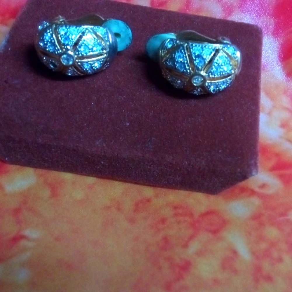 Vintage clip ons